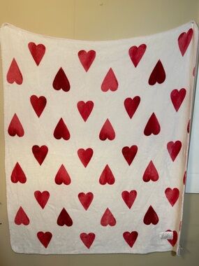 Victoria's Secret Plush Red Hearts Sherpa Fleece Throw Blanket